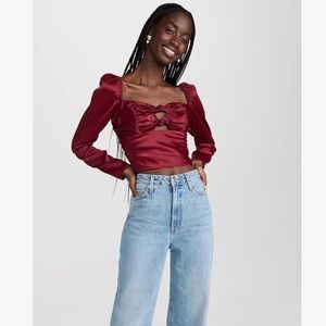 [WAYF] Knotted Cut Out Top